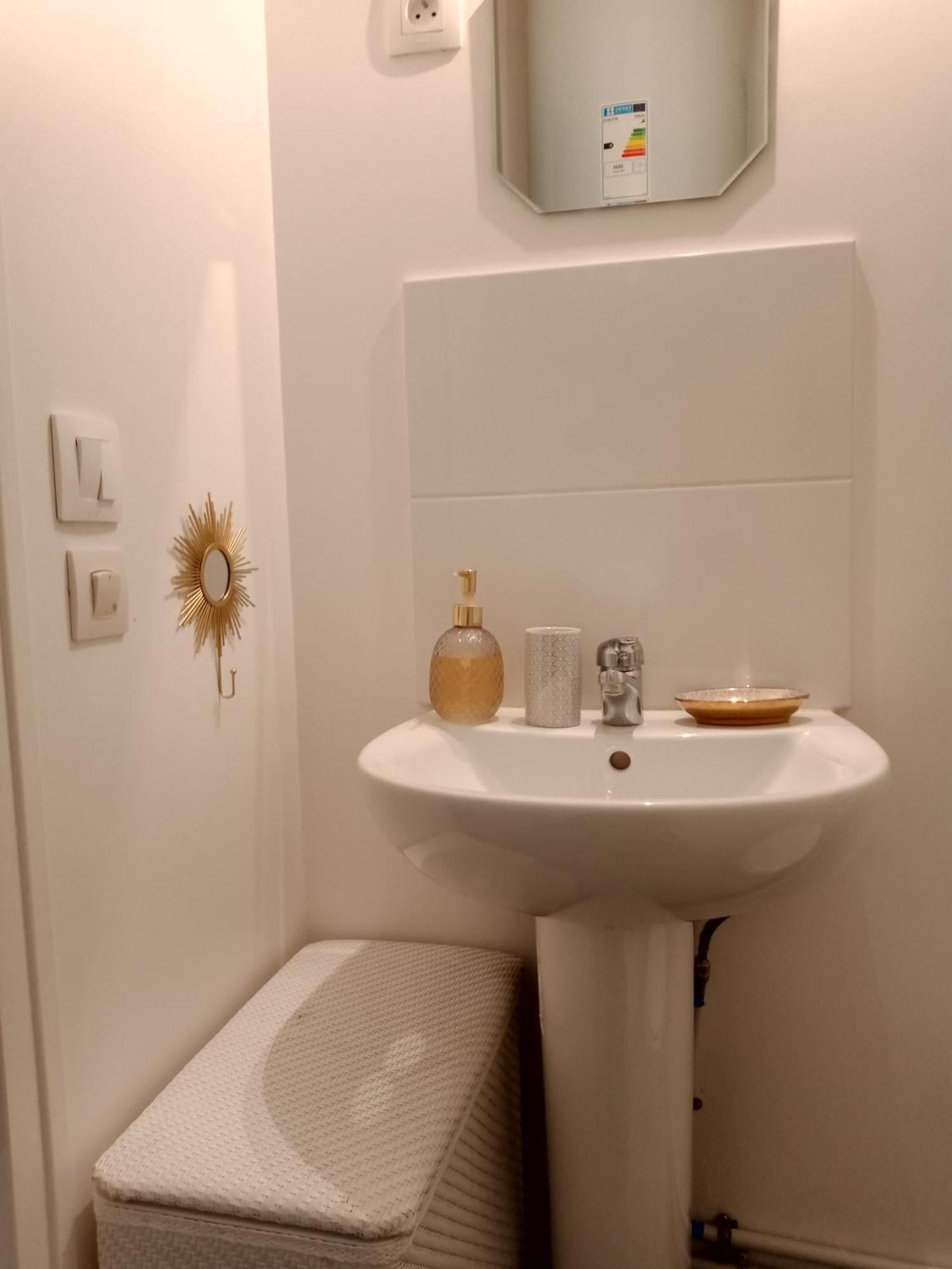 Apartament Joli Clichy Zewnętrze zdjęcie